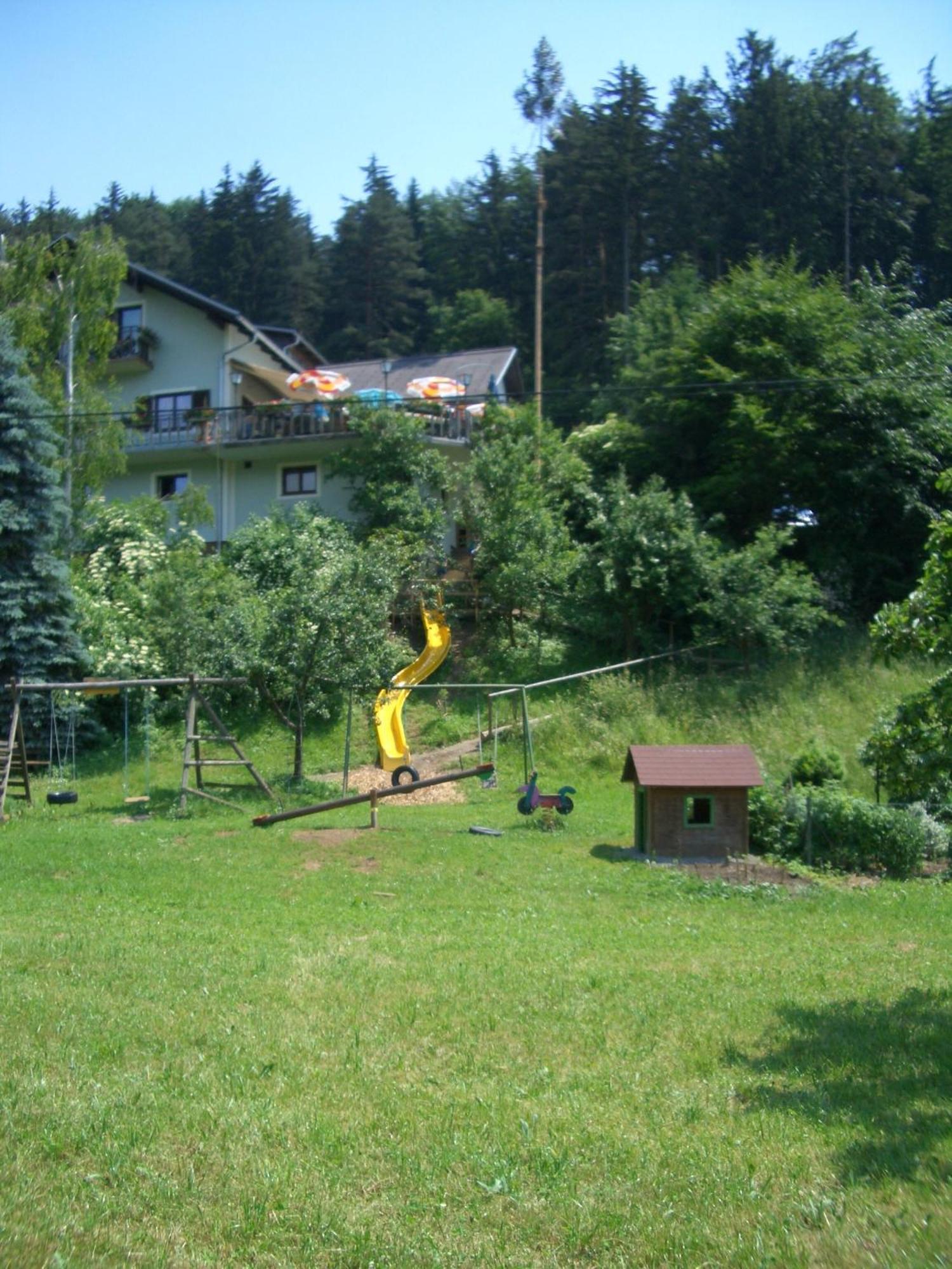 Gasthaus - Gaestehaus Schusterbauer Rein Exterior photo